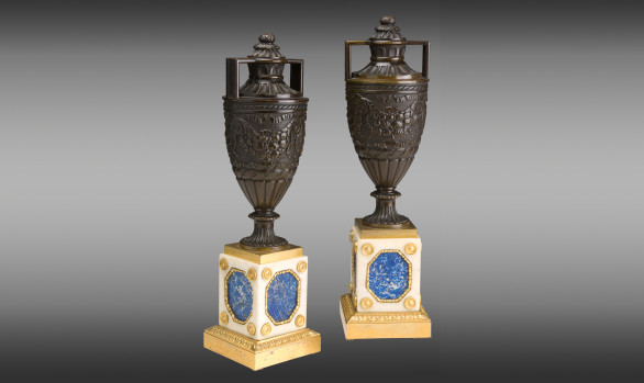 Pair of patinated and gilded Bronze Urns Baltics<br/>Empire Period