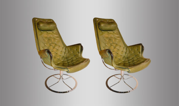 Pair of swivel chairs <br/> by Bruno Mathsson 1970