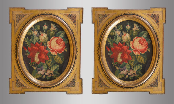 Pareja de Tapices enmarcados<br/> con motivos florales<br/> Siglo XIX