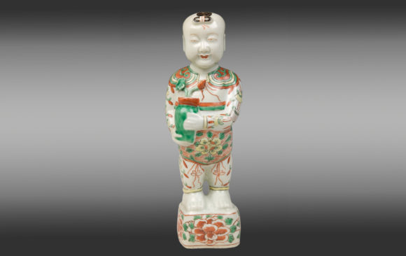 Porcelana China ''Niño Ho Ho''<br/> Periodo Kang-Hsi<br/> 2ª Mitad del Siglo XVII