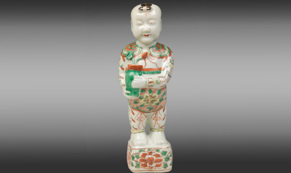 Porcelana China ''Niño Ho Ho''<br/> Periodo Kang-Hsi<br/> 2ª Mitad del Siglo XVII